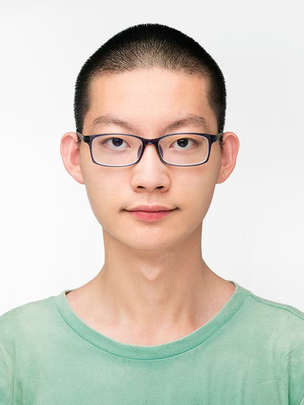龚易明 头像